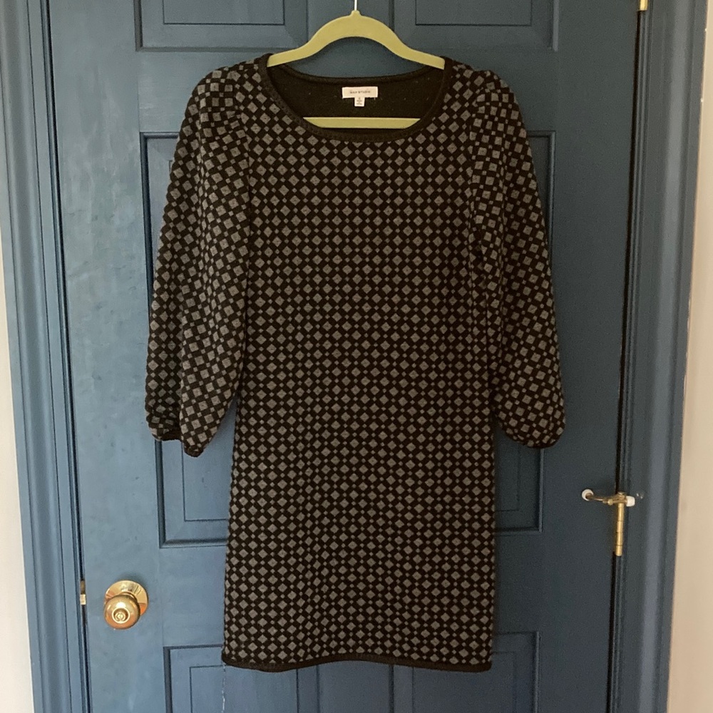 Max Studio Black and Gray Long Sleeve Dress